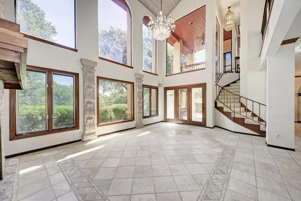10909 Legends LN, Austin, TX 78747