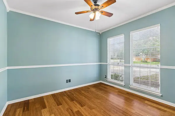 318 Ridge Run DR, Georgetown, TX 78628