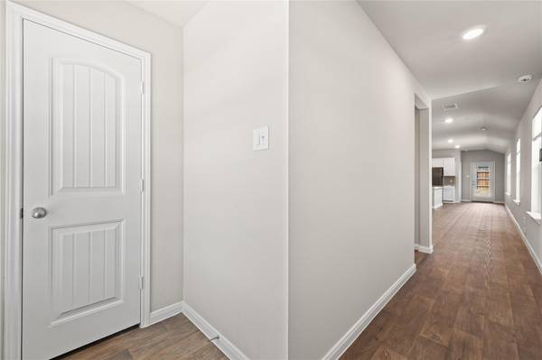 510 Apache Plum DR, Kyle, TX 78640