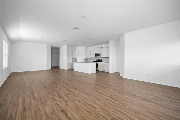 104 VINTAGE DR, San Marcos, TX 78666