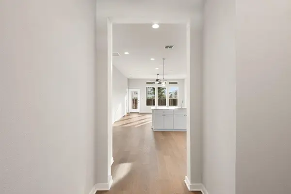 2209 Grenache DR, Round Rock, TX 78664