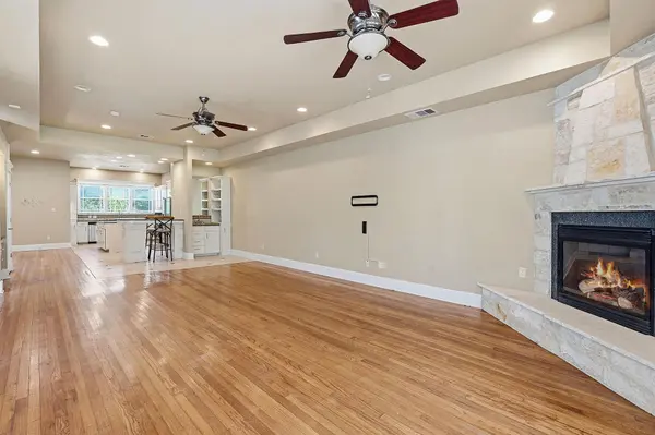 1305 Cometa ST, Austin, TX 78721