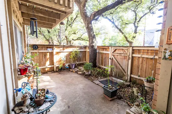 8340 Fathom CIR #504, Austin, TX 78750
