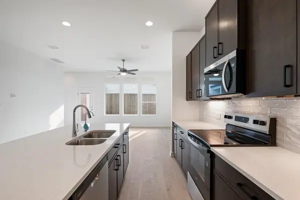 17512 Torneo DR, Round Rock, TX 78664