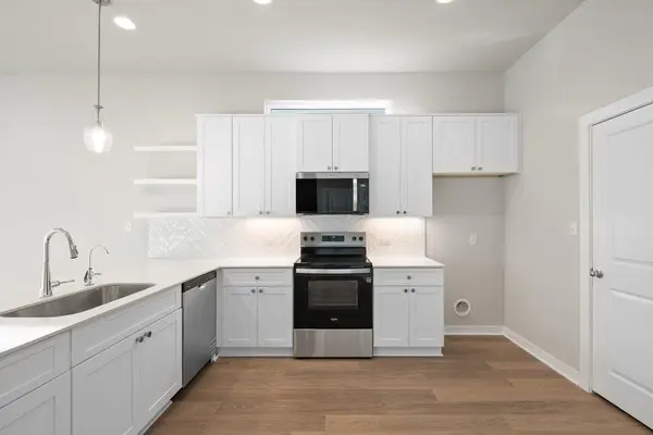 17400 Torneo DR, Round Rock, TX 78664