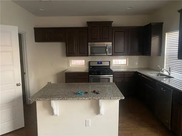 9504 Hunter LN, Austin, TX 78748