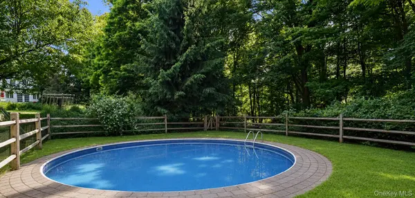 264 Titicus RD, North Salem, NY 10560