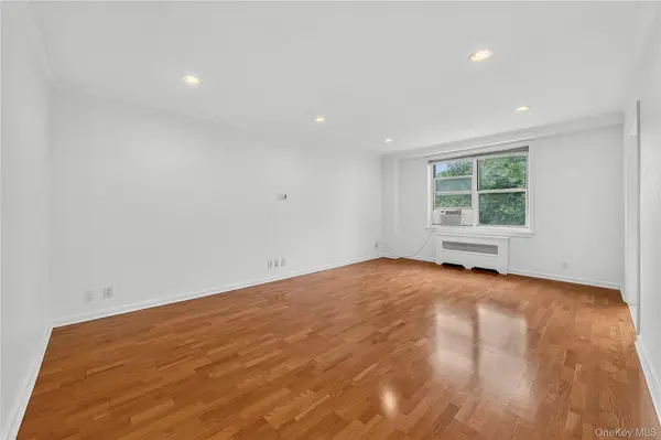 793 Palmer RD #2F, Bronxville, NY 10708