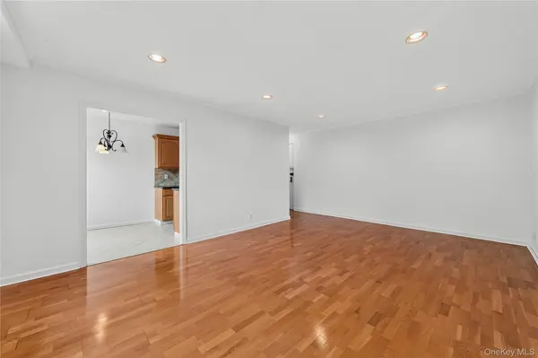 793 Palmer RD #2F, Bronxville, NY 10708