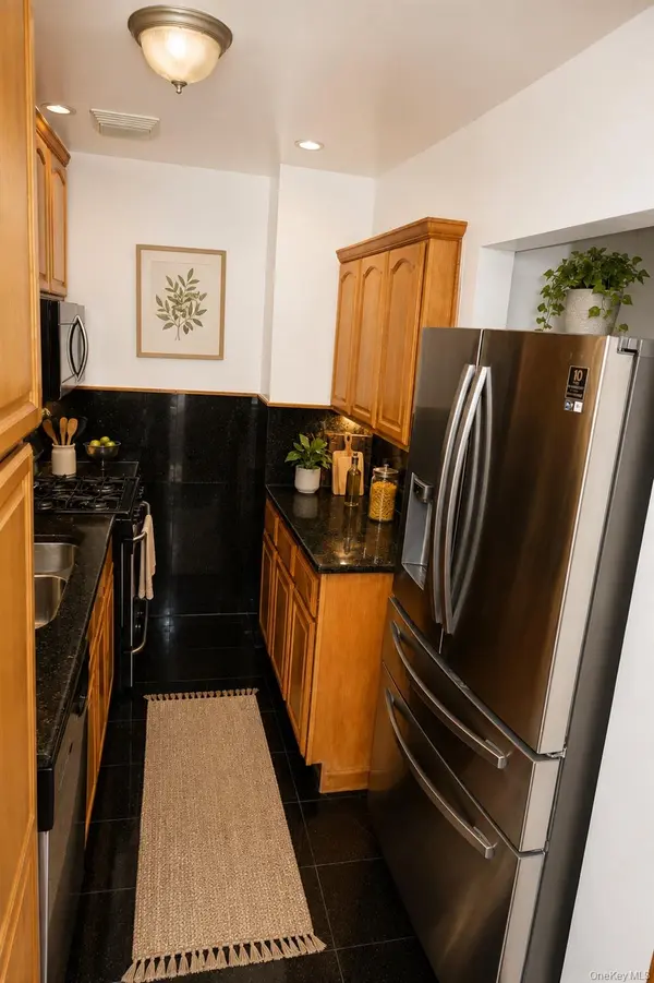 11403 111th AVE, South Ozone Park, NY 11420