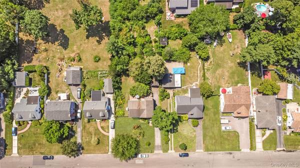 530 Elm ST, West Hempstead, NY 11552