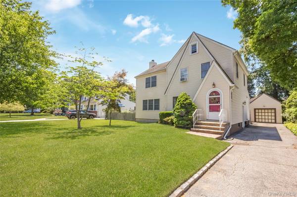 530 Elm ST, West Hempstead, NY 11552
