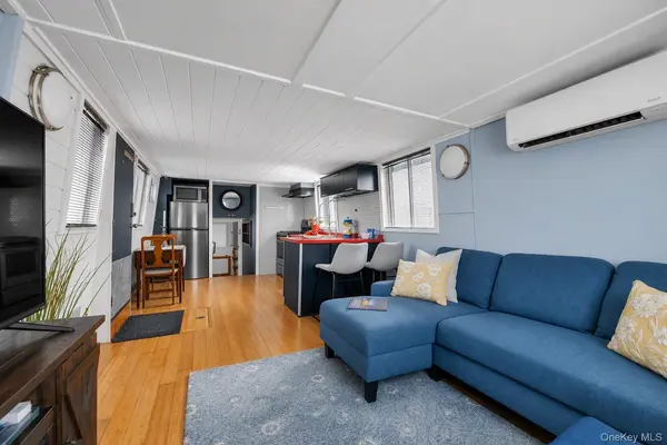 24 Matinecock Avenue, Port Washington, NY 11050