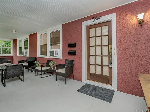 5 Titus RD #2, Glen Cove, NY 11542