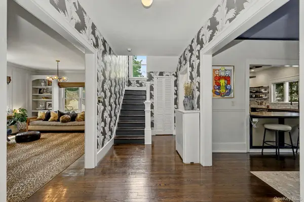 64 Greenridge AVE, White Plains, NY 10605