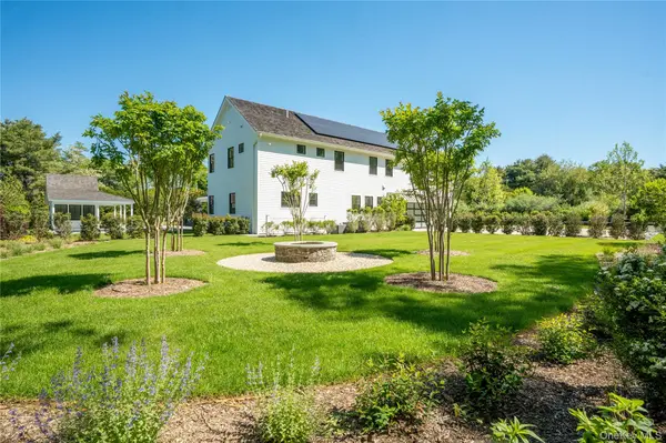 275 Narrow LN, Bridgehampton, NY 11932