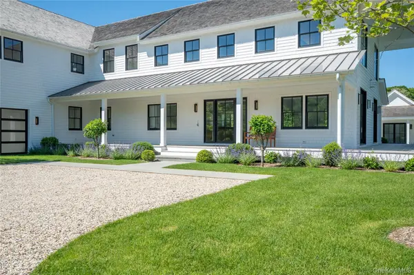 275 Narrow LN, Bridgehampton, NY 11932