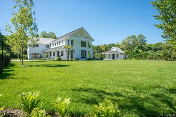 275 Narrow LN, Bridgehampton, NY 11932