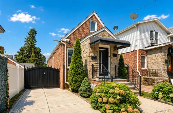 10238 85th RD, Richmond Hill, NY 11418