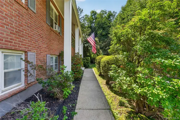 23 Alden RD, Monroe, NY 10950