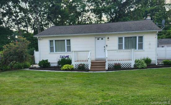 54 Hackensack RD, Mastic Beach, NY 11951