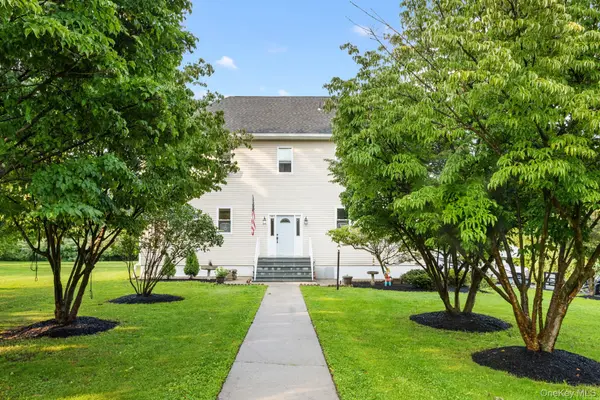 75 Sunset DR, Patterson, NY 12563
