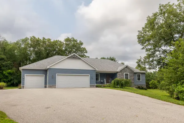 6795 S Whispering Woods, Demotte, IN 46310