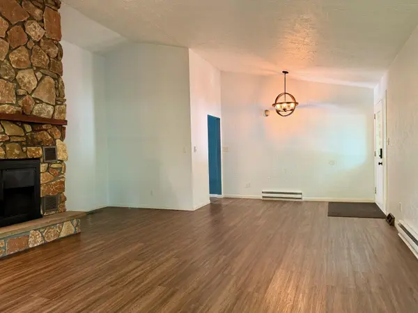 2120 E 200 S, Knox, IN 46534