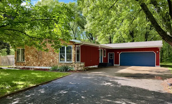 2120 E 200 S, Knox, IN 46534