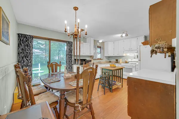812 Fox Point DR, Chesterton, IN 46304