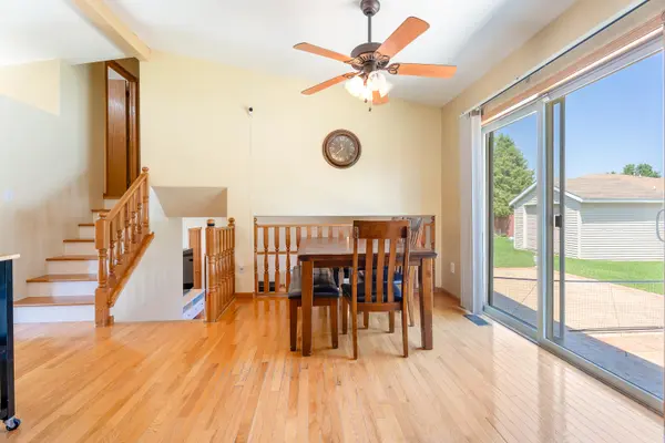 2994 Barberry DR, Hobart, IN 46342