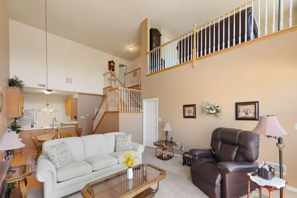 1245 Auburn Meadow Lane, Schererville, IN 46375