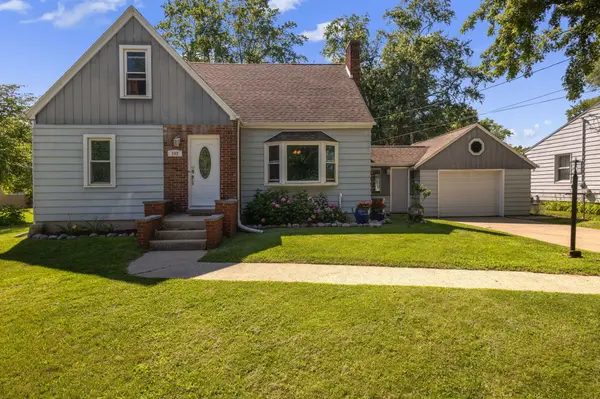 102 Martin DR, Trail Creek, IN 46360
