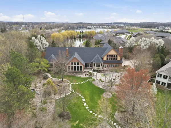 8315 Meadow LN, St. John, IN 46373