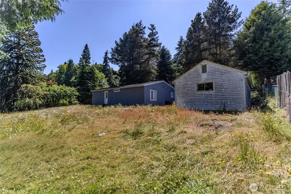 140 W Spruce ST, Port Ludlow, WA 98365