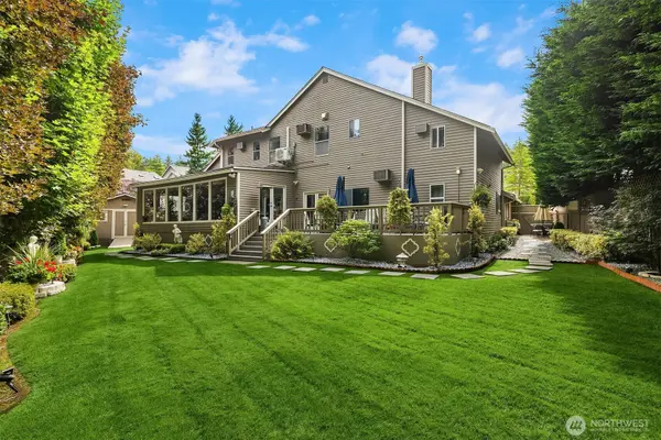 32807 12th AVE SW, Federal Way, WA 98023