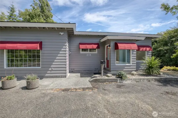 215 W Chenault AVE, Hoquiam, WA 98550
