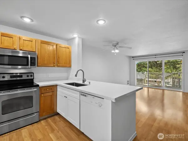 16101 Bothell Everett Hwy #H5, Mill Creek, WA 98012