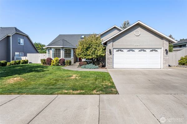 606 S 56th AVE, Yakima, WA 98908