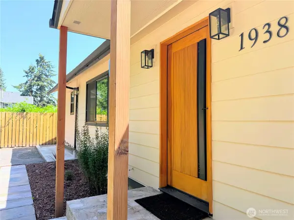 1938 A ST SE, Auburn, WA 98002