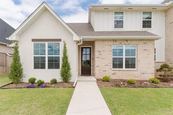 10705 NW 26th CT, Yukon, OK 73099