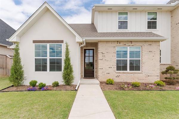 10705 NW 26th CT, Yukon, OK 73099