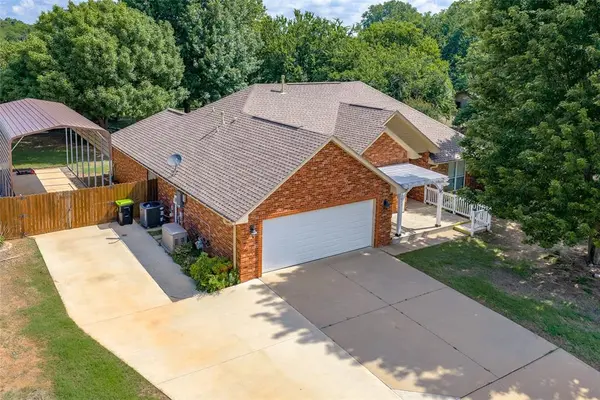 1011 Woodbrook BLVD, Purcell, OK 73080