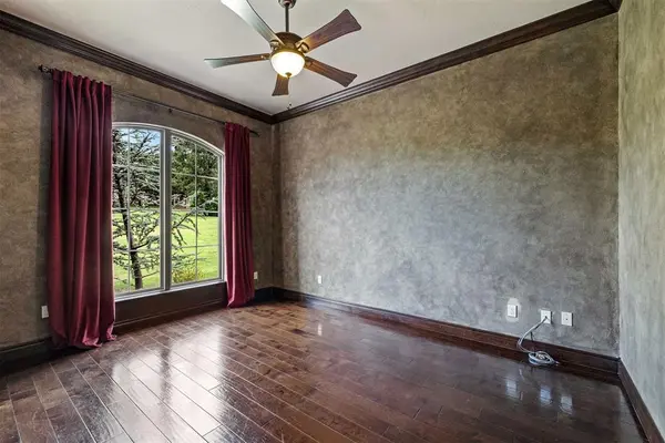4160 Newburg DR, Choctaw, OK 73020
