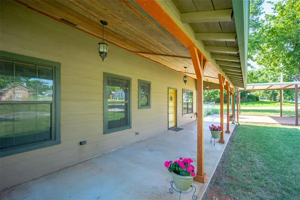 301 NE 5th ST, Blanchard, OK 73010