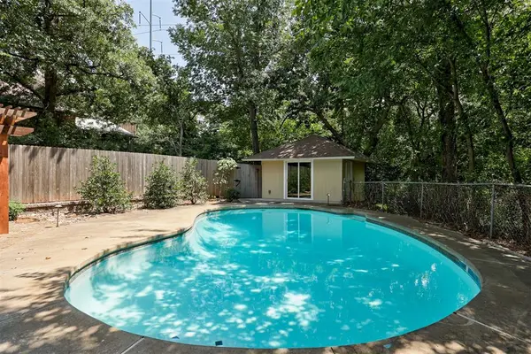 1600 Ridgecrest RD, Edmond, OK 73013