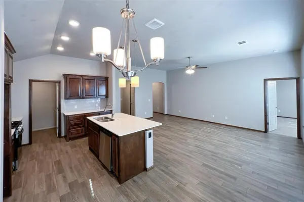 12932 NW 3rd TER, Yukon, OK 73099