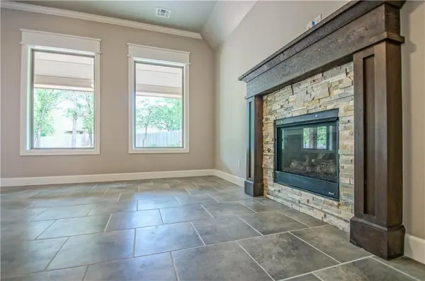 2916 Pacifica LN, Edmond, OK 73034