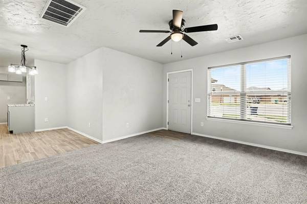 9600 SW 17th ST, Oklahoma City, OK 73128