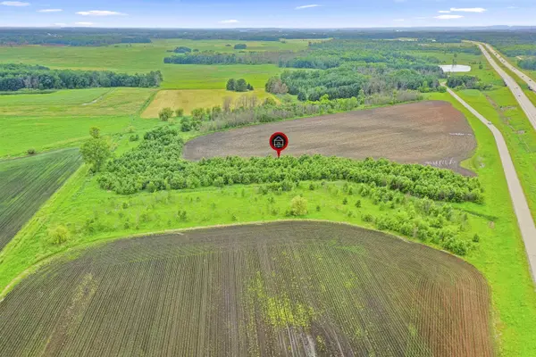 N NORTH RD, Fremont, WI 54940